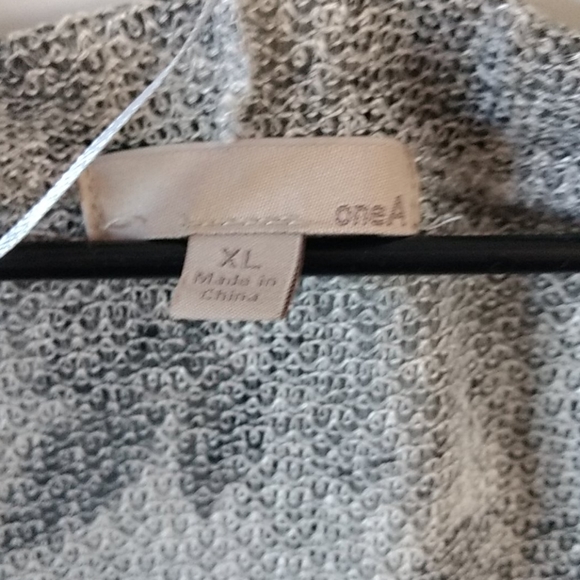 Cardigan - Picture 2 of 3